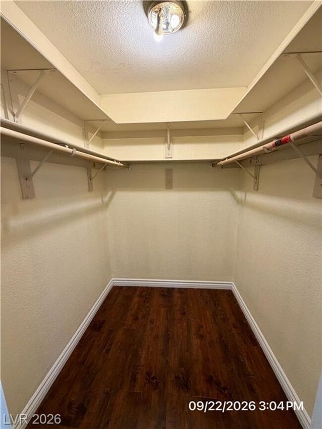 Building Photo - 711 Bass Dr