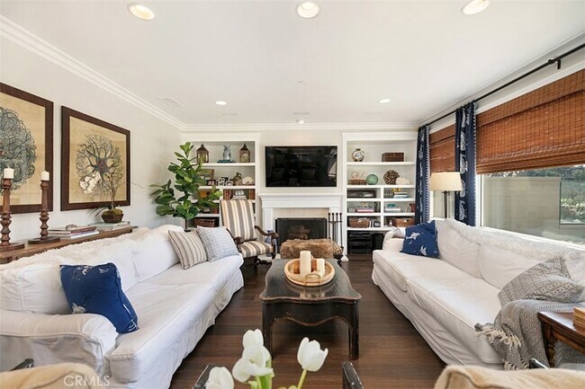 Building Photo - 27 Via Monarca St