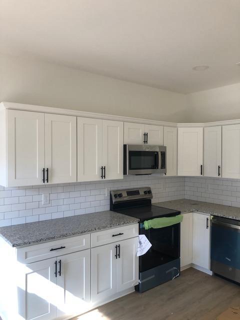 Building Photo - 2280 15th Ave NE