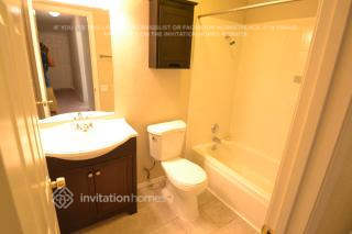 Building Photo - 7500 Verdugo Way