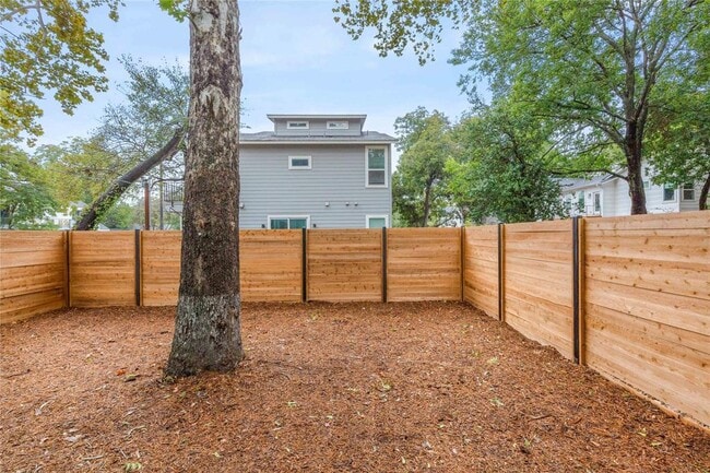Building Photo - 1116 Walton Ln