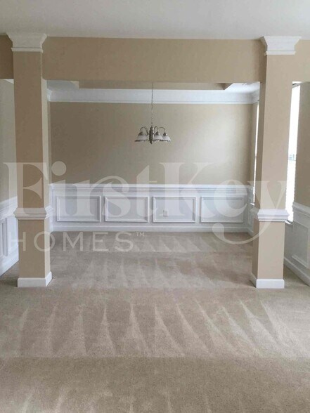 Building Photo - 1504 Aries Ln