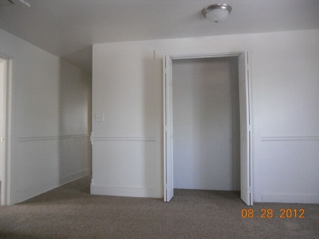 Building Photo - 417 Crooks Ave