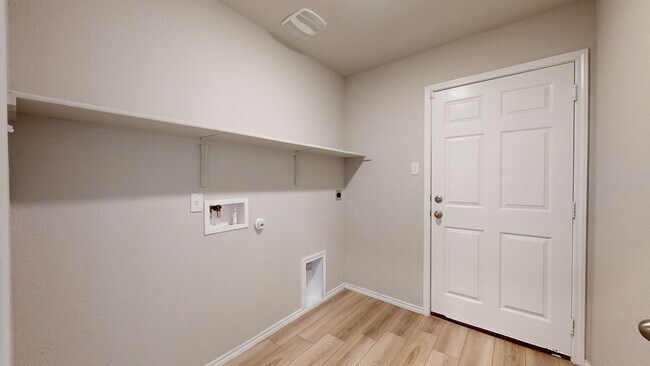 Building Photo - 8605 Cantera Rdg Rd