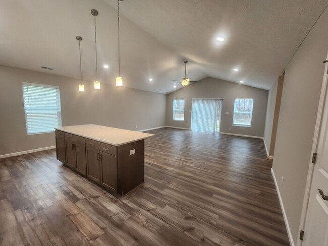 Building Photo - Fall in Love with a $1,000 Move-In Bonus –...