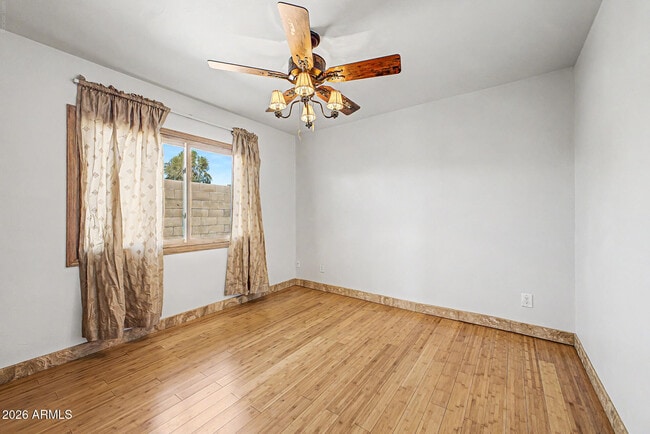 Building Photo - 5403 S Heather Dr