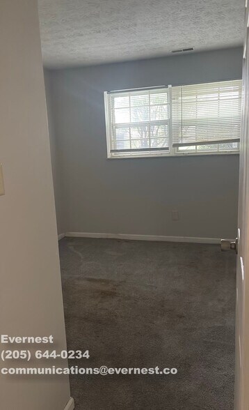 Building Photo - 1470 Slade Ave