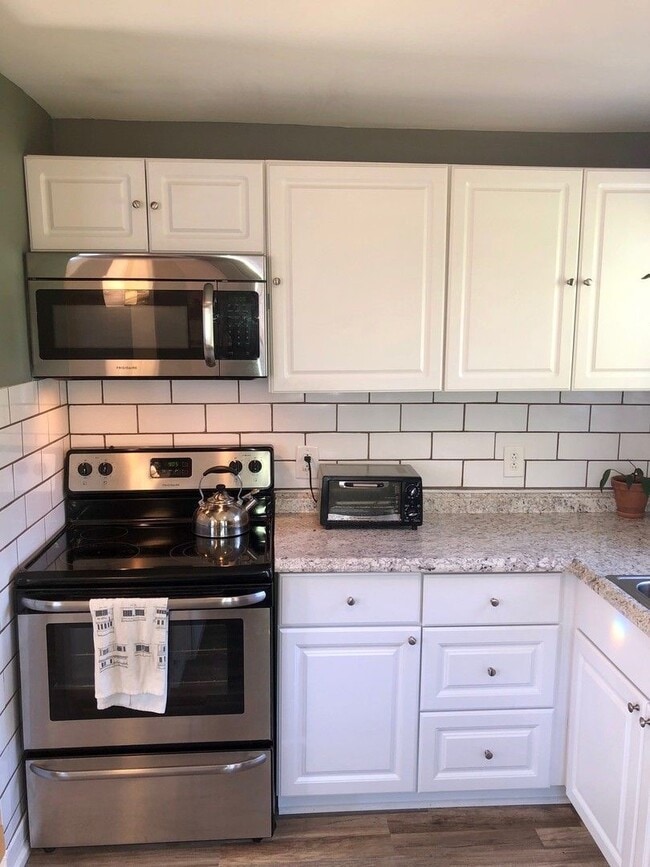 Building Photo - 1128 Sumpter St