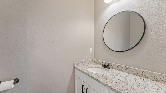 Building Photo - 334 W Kinniburgh Dr