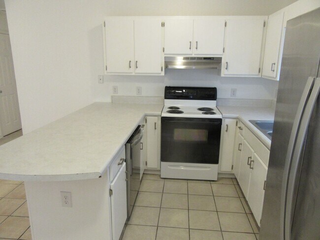 Building Photo - 5111 Flint Ave