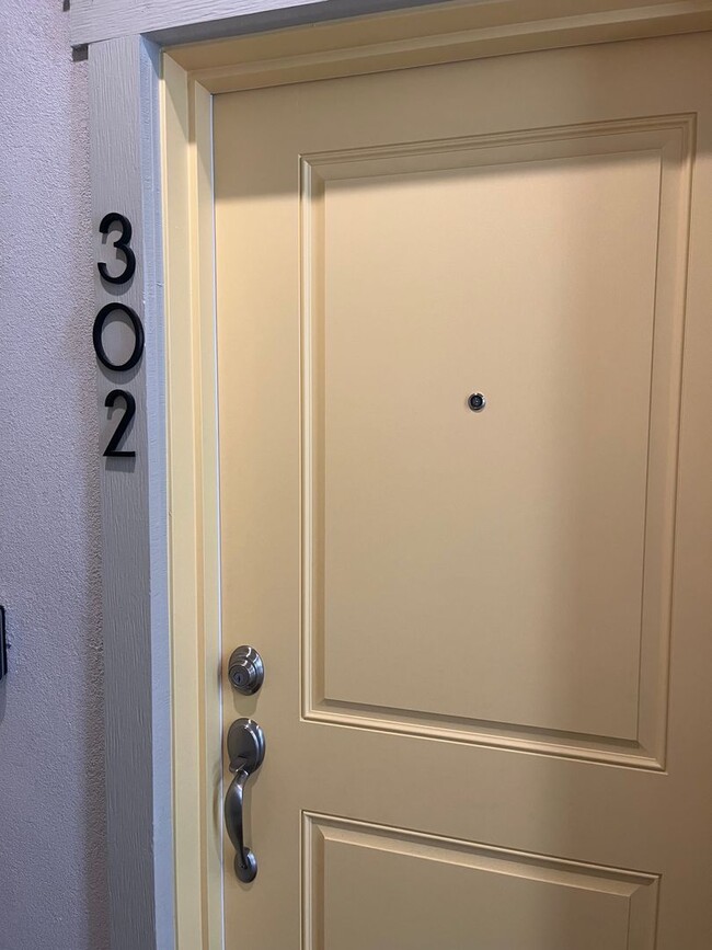 Building Photo - Spacious 3 Bedroom 2 Full Bath Condo with Stunning Views and Energy Savings