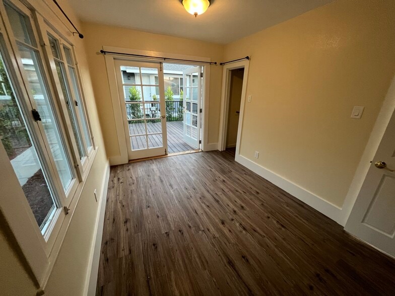 Building Photo - 1234 E Florida St