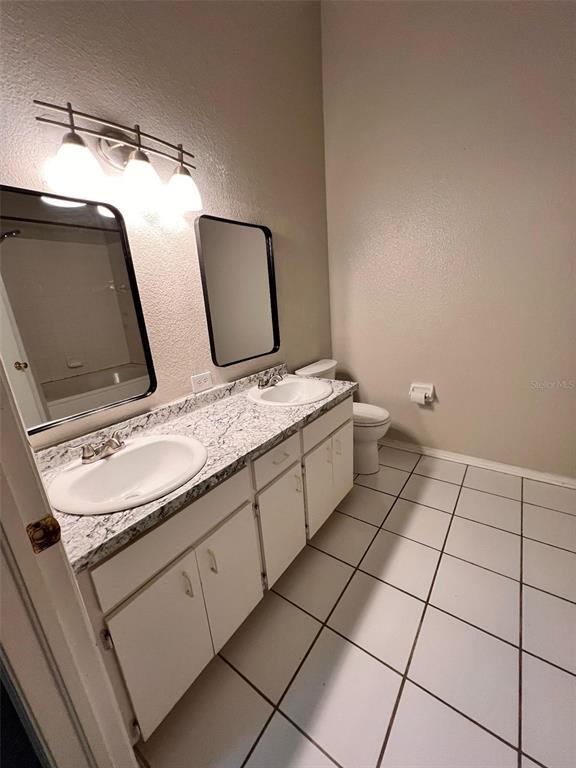 Building Photo - 8674 Hunters Key Cir