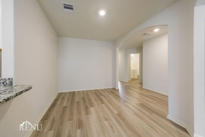 Building Photo - 10519 Copper Ridge Dr