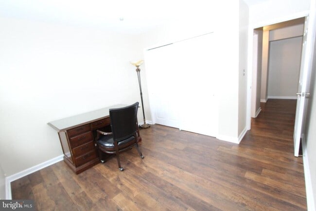 Building Photo - 110 Biscayne Ct