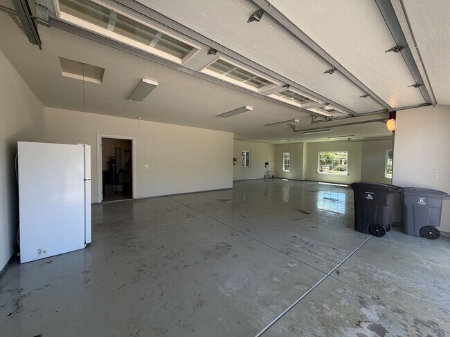 Building Photo - 14740 Secretariat Way