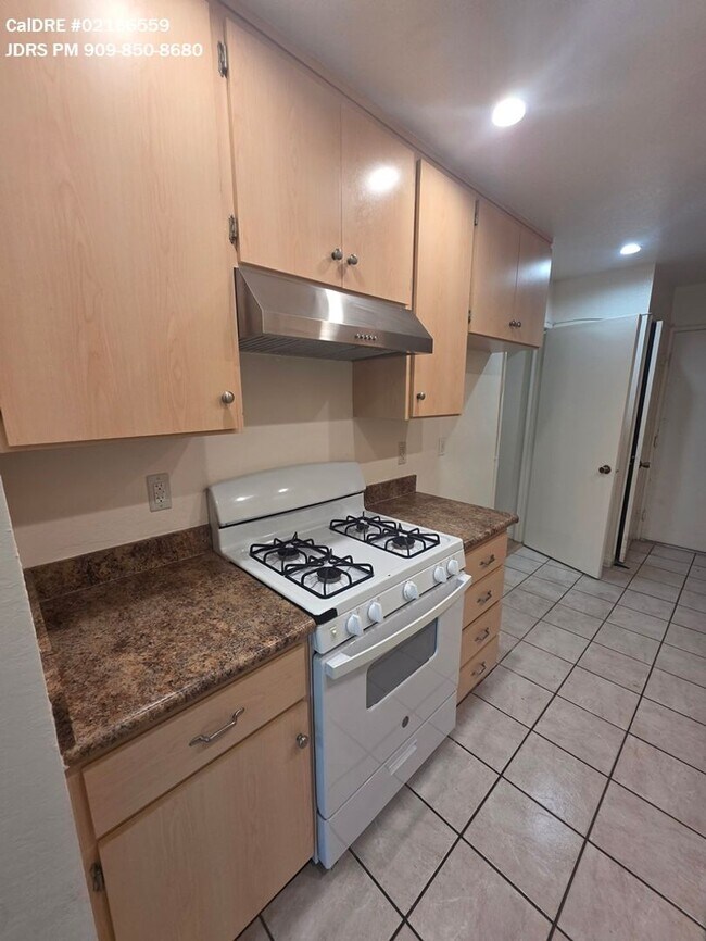 Building Photo - Diamond Bar 3 Bedroom Condo