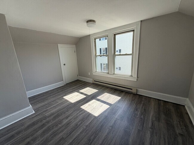 Building Photo - 636 McKinstry Ave