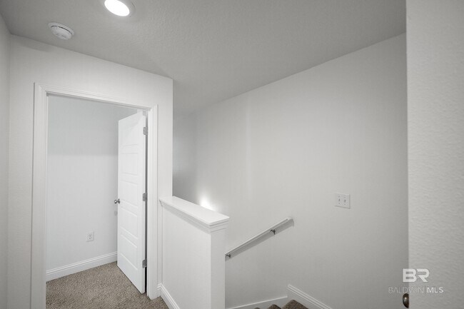 Building Photo - 25806 Pollard Rd