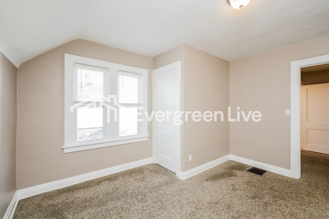 Building Photo - 3924 Washington Ave