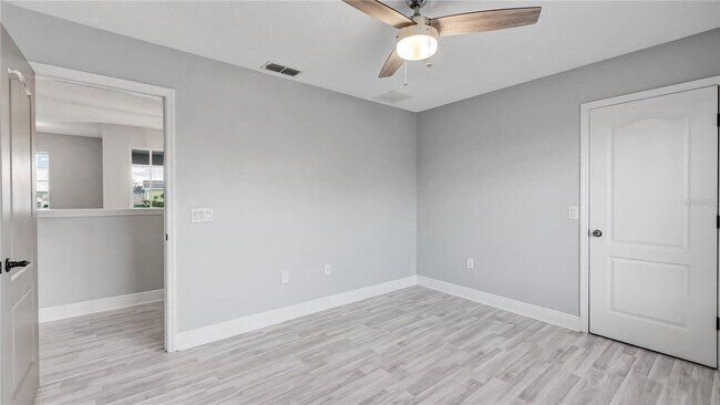 Building Photo - 3833 Siskin Dr