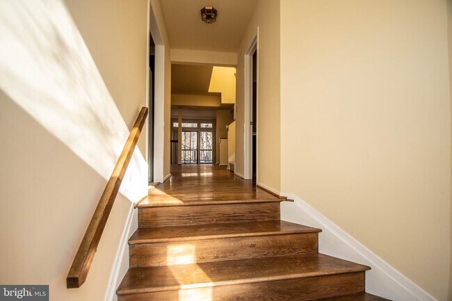 Building Photo - 10923 Whiterim Dr