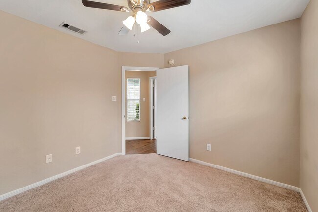 Building Photo - 4608 Indigo Dr