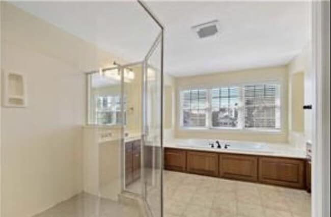 Building Photo - 12424 Princeton Ave