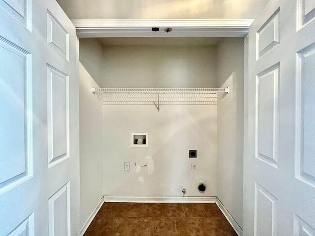 Building Photo - 1410 Highland Farm Dr