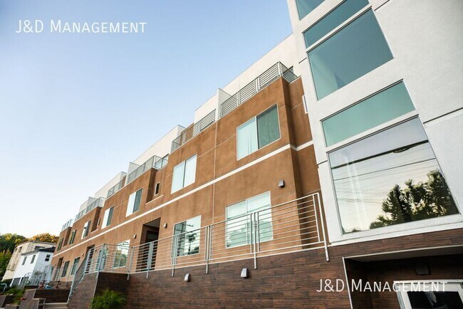 Building Photo - 3333 Reynard Way