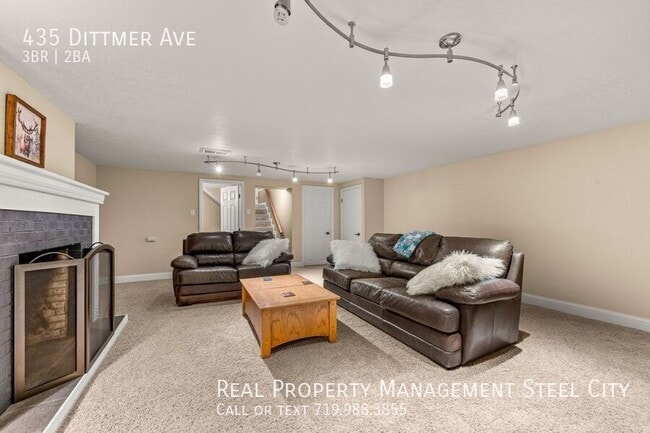 Building Photo - 435 Dittmer Ave