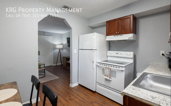 Building Photo - 5600 NE 32nd St