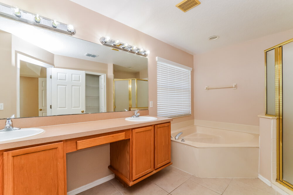 Building Photo - 671 Hardwood Cir