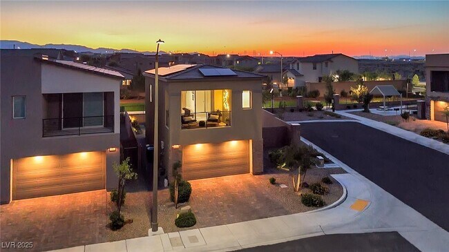 Building Photo - 8907 Roadrunner Ravine St