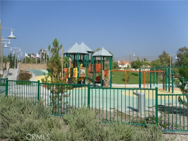 Building Photo - 11 Brookhollow