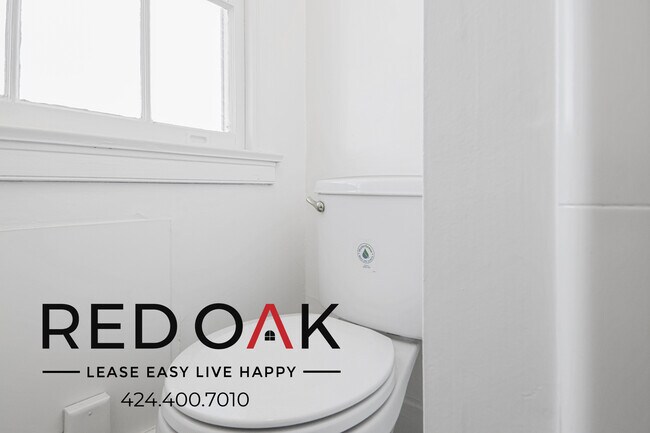 Building Photo - 2505 W 6th St