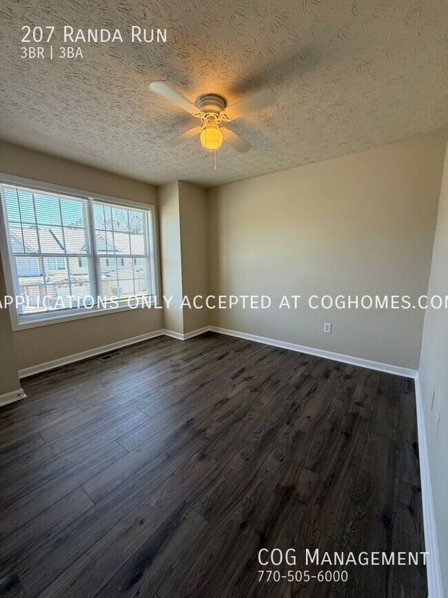 Building Photo - 207 Randa Run