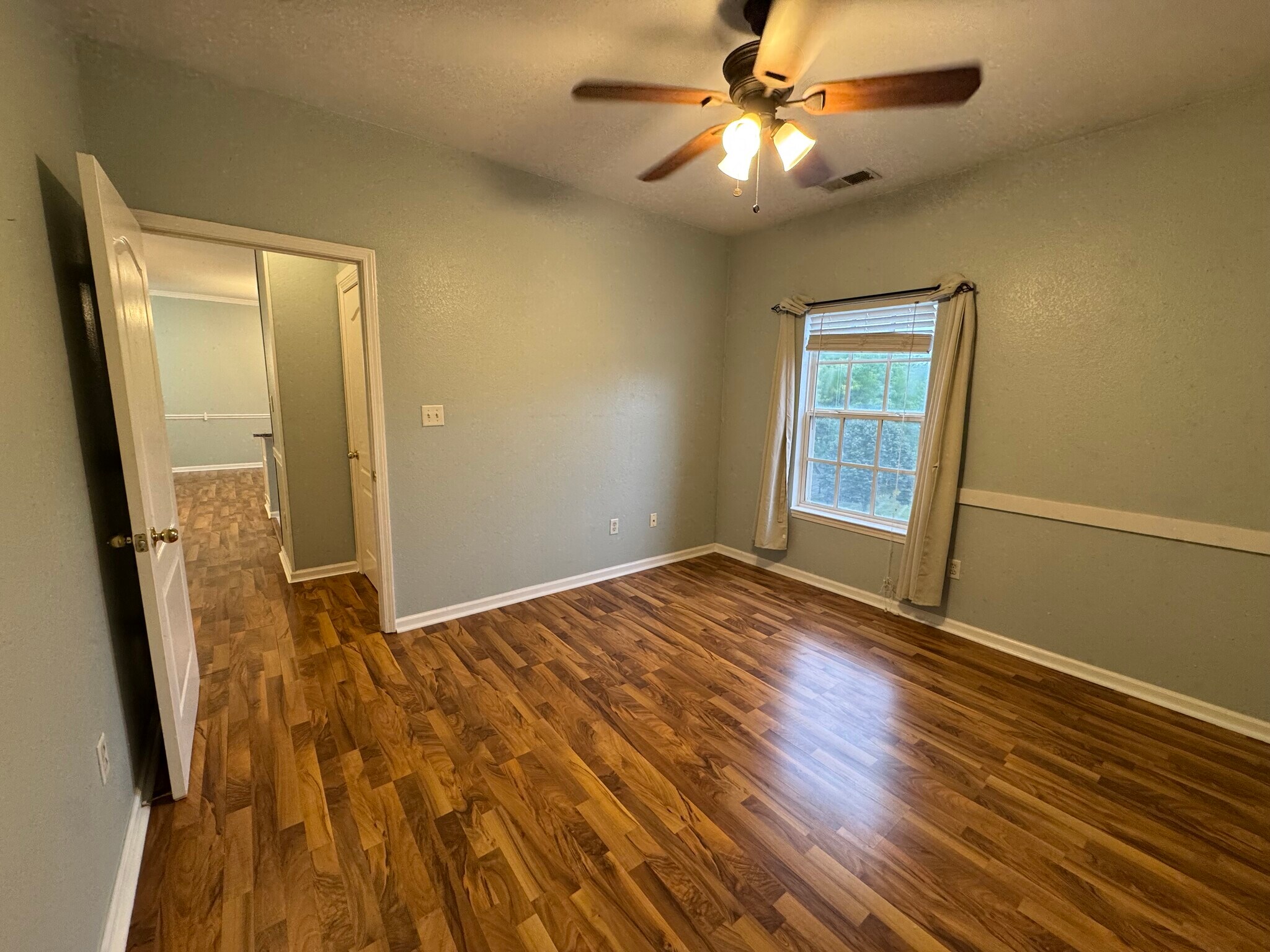 Master Bedroom - 12860 University Cres