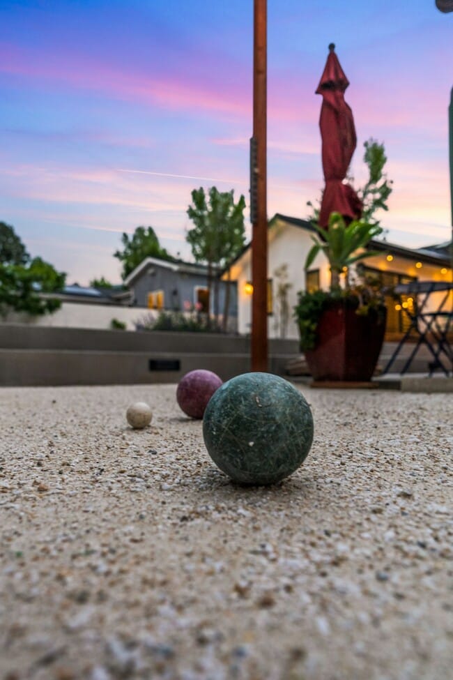 Building Photo - 4867 Revlon Dr