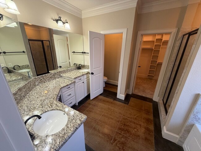 Building Photo - 1019 Stagecoach Bend