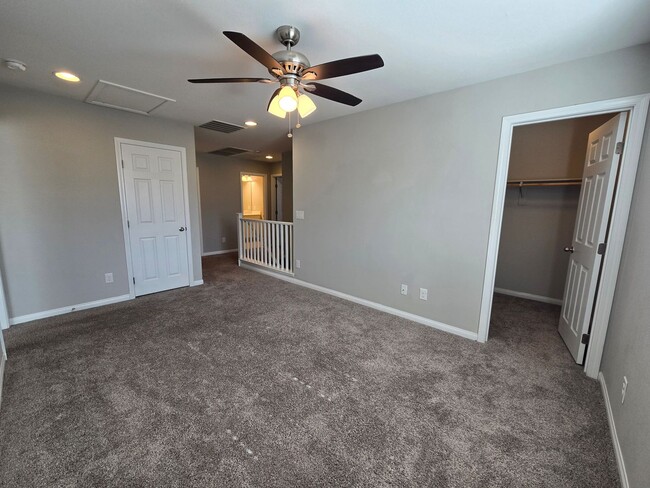 Building Photo - A Fabulous 3 Bedroom Home in SW. Las Vegas