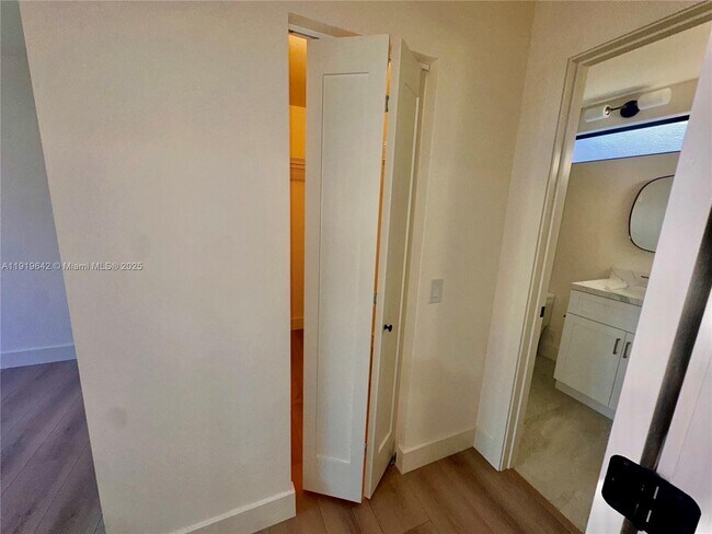 Building Photo - 11279 NW 15th Ct