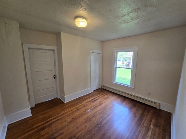 Primary Photo - 3 bedroom home