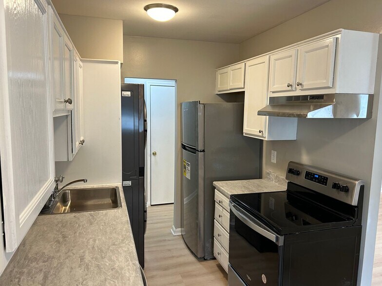 Building Photo - 5524 8th St NW