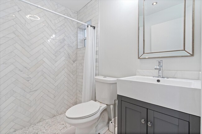 Building Photo - 5101 Via De Amalfi Dr