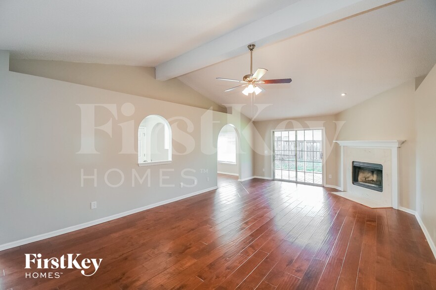 Building Photo - 12274 Stockbridge Ct N