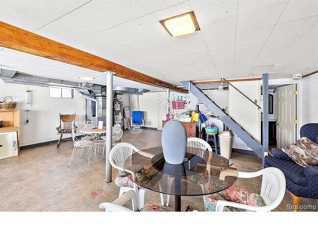 Building Photo - 3819 Island Park Dr