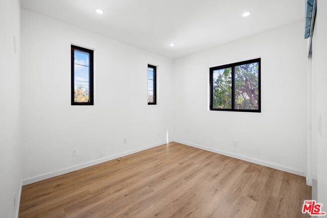 Building Photo - 2646 Westwood Blvd