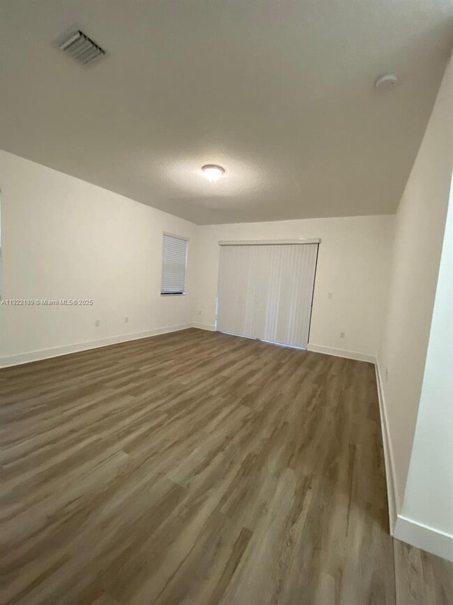 Building Photo - 9823 W 34th Ln