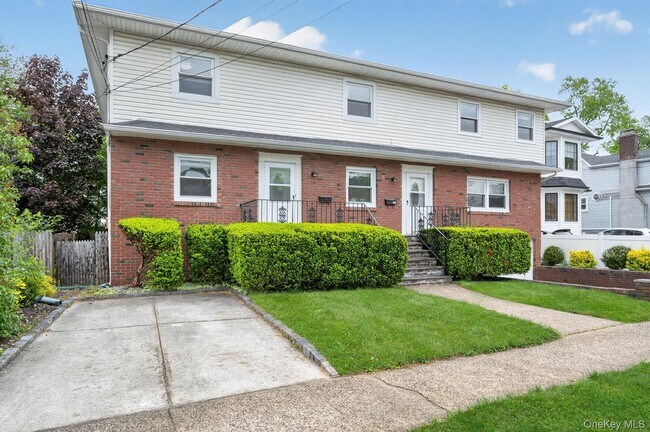 Building Photo - 68 Graywood Rd